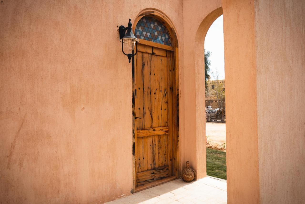 Tzila * Fayoum
